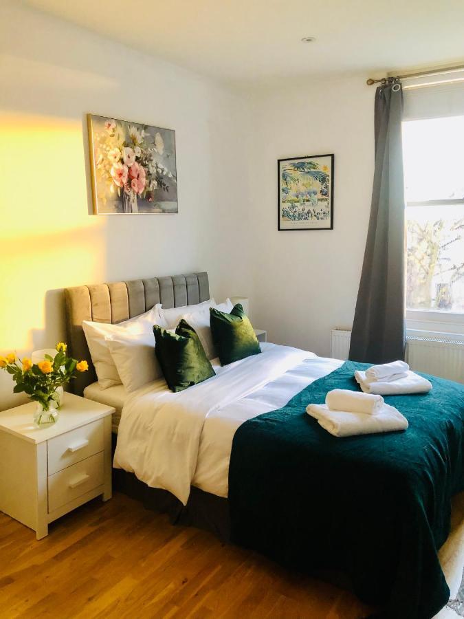 20 Min To Central London- 2 Bedrooms Apartment ภายนอก รูปภาพ