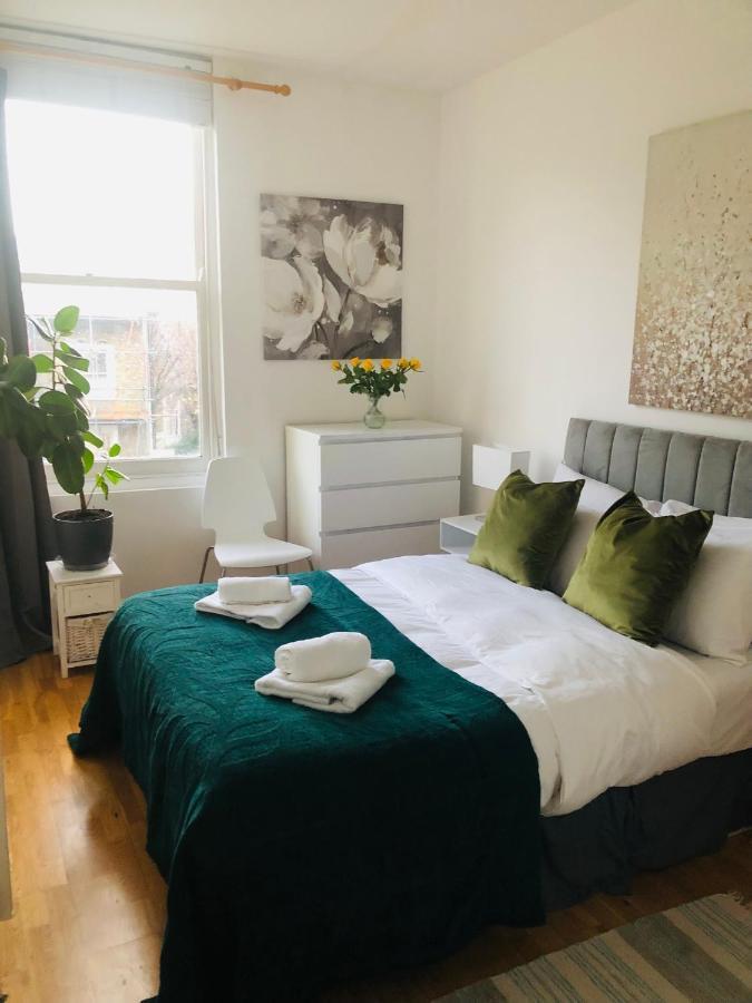20 Min To Central London- 2 Bedrooms Apartment ภายนอก รูปภาพ